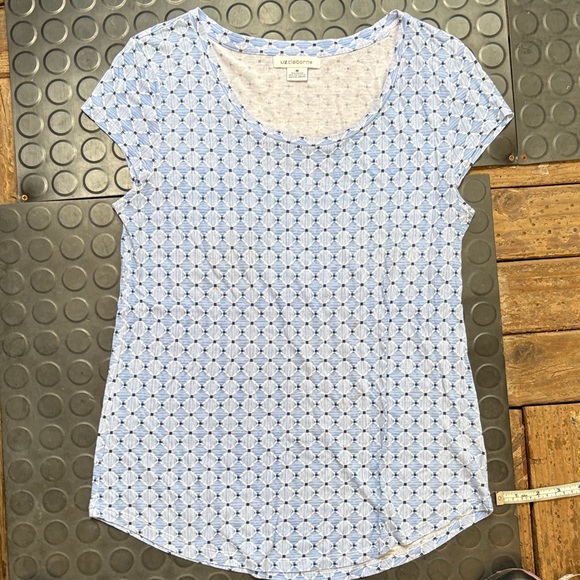 Liz Claiborne Tops - Liz Claiborne Blue Patterned Short Sleeve Top